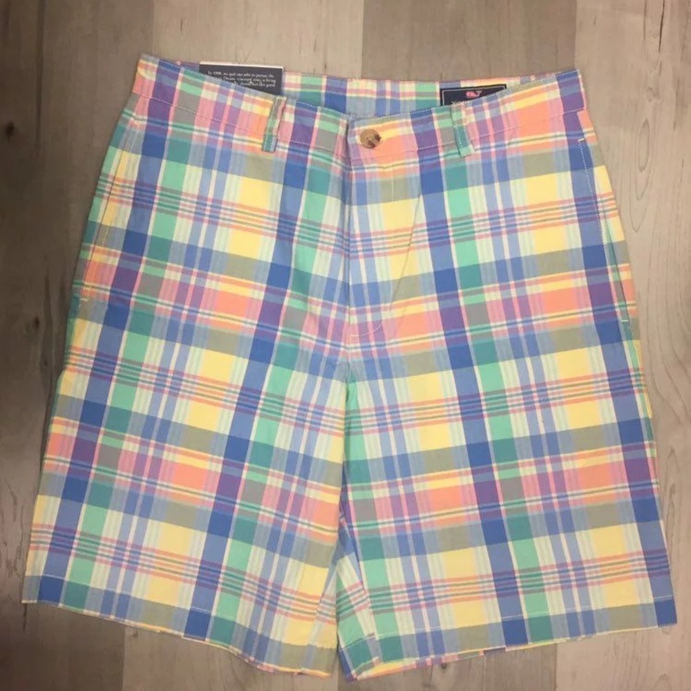 Vineyard Vines Classic Fit 7" Man's Short  32
